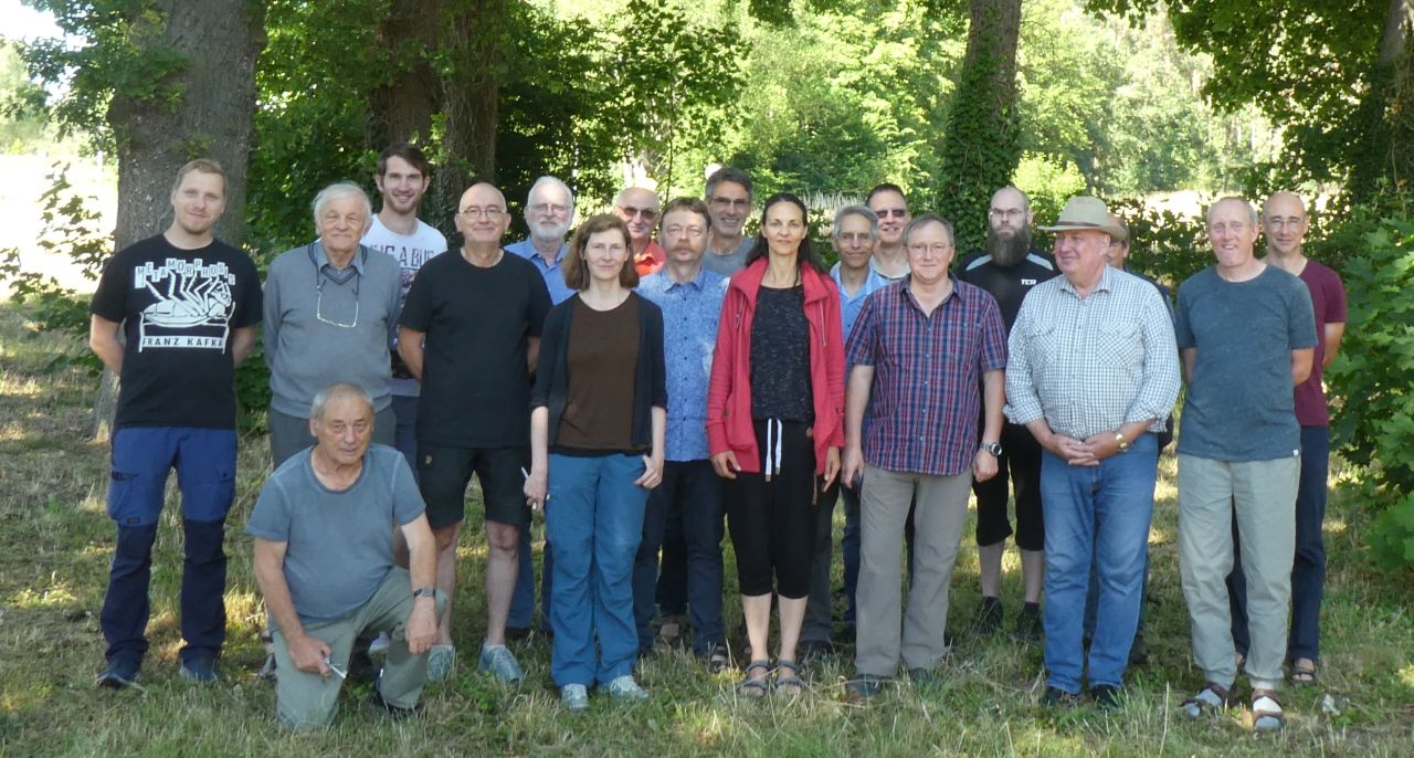 Gruppenbild der EVSA e. V. zur Mitgliederversammlung in Kuhfelde am 2.07.2022, Foto: Th. Lehmann